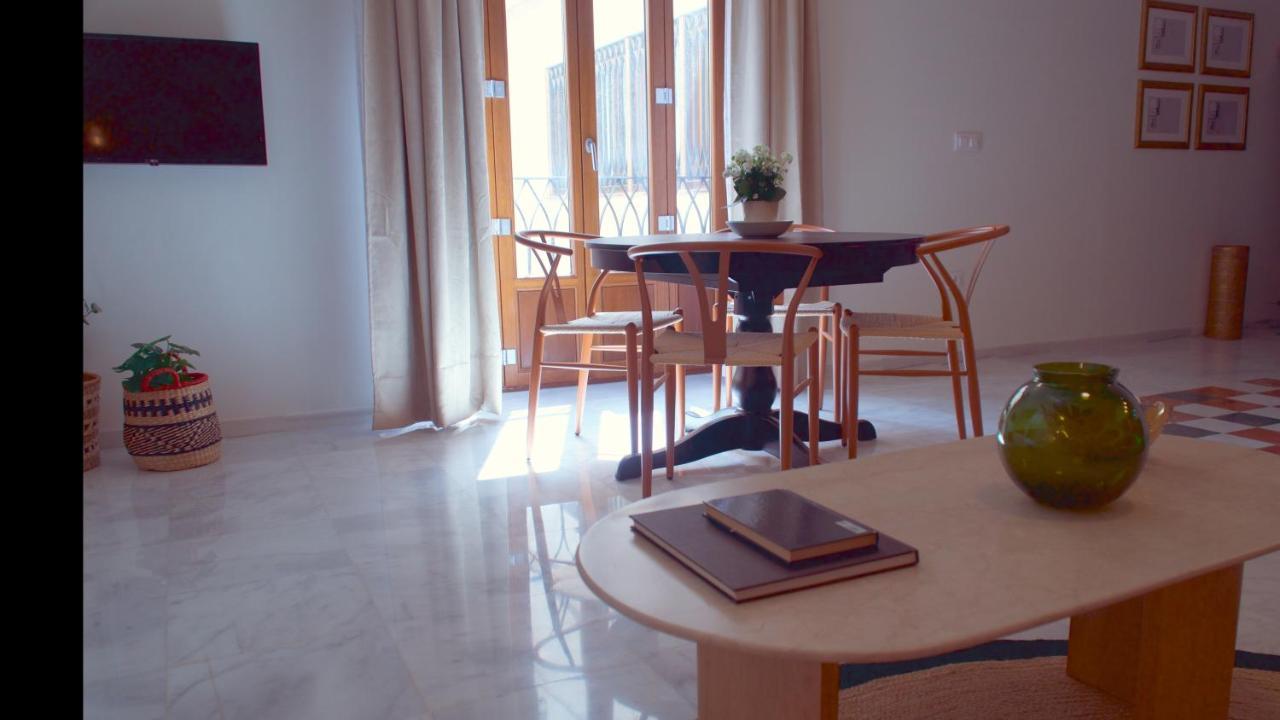 Entre Catedrales Terrace Apartman Sevilla Kültér fotó